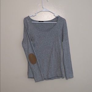 Basic grey long sleeve with elbow patches